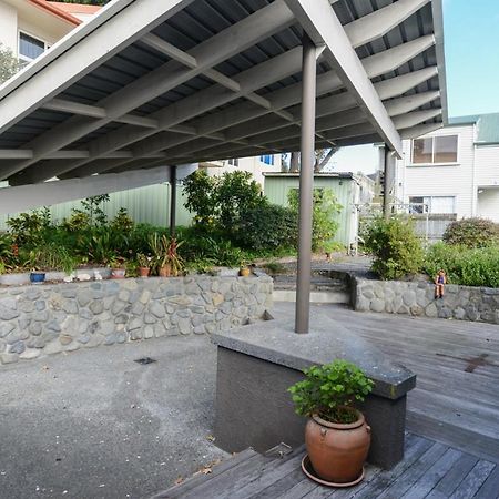 Breakwater Cottage - Napier Holiday Home Екстериор снимка