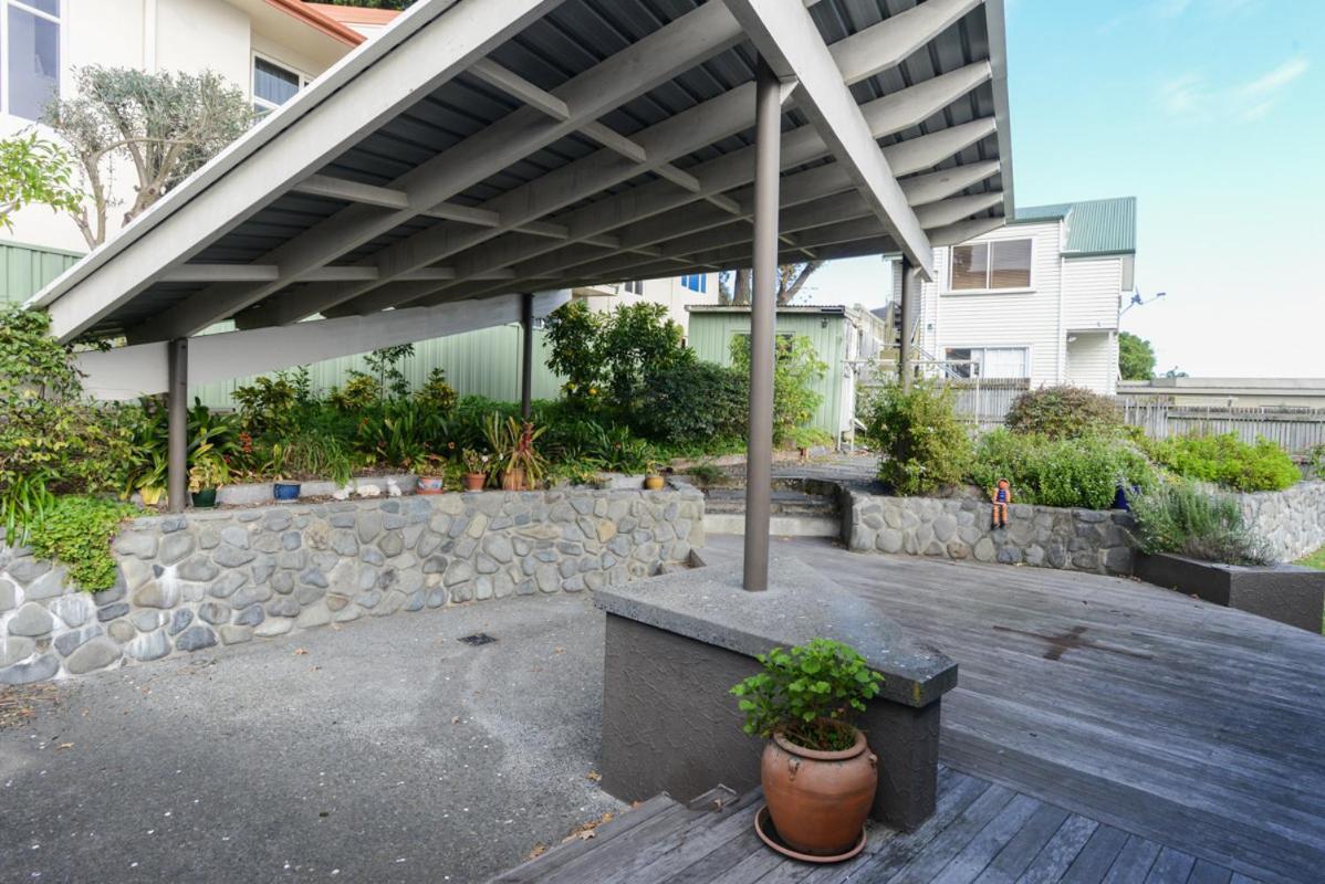 Breakwater Cottage - Napier Holiday Home Екстериор снимка