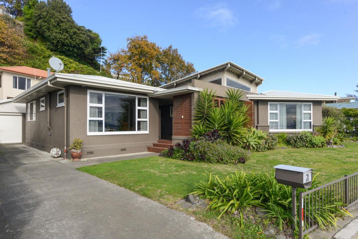 Breakwater Cottage - Napier Holiday Home Екстериор снимка